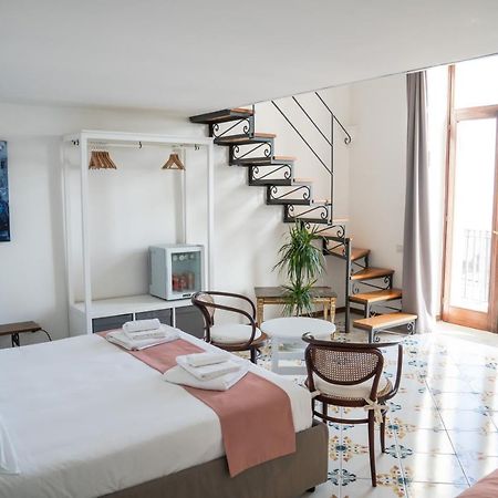 Le Stanze Di Sissi - Luxury Suites Neapol Zewnętrze zdjęcie