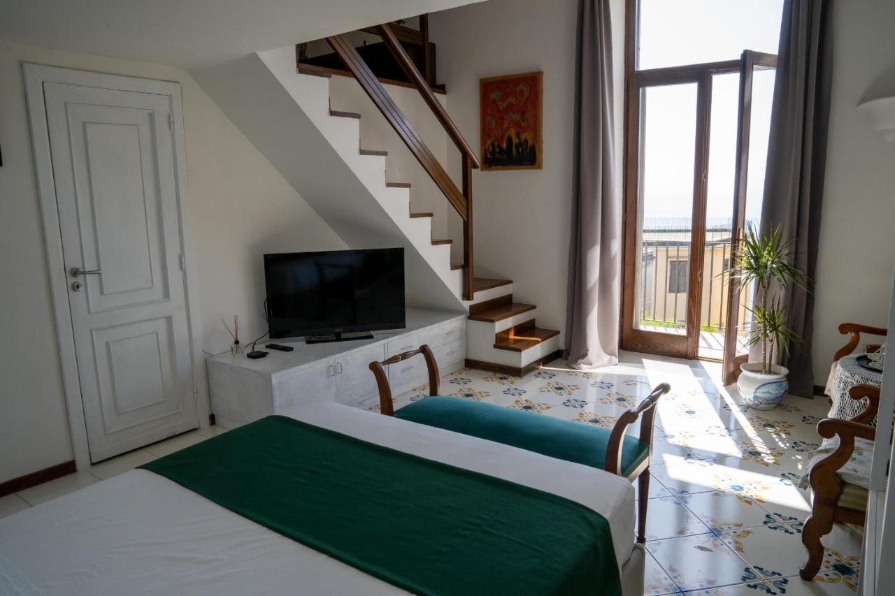Le Stanze Di Sissi - Luxury Suites Neapol Zewnętrze zdjęcie