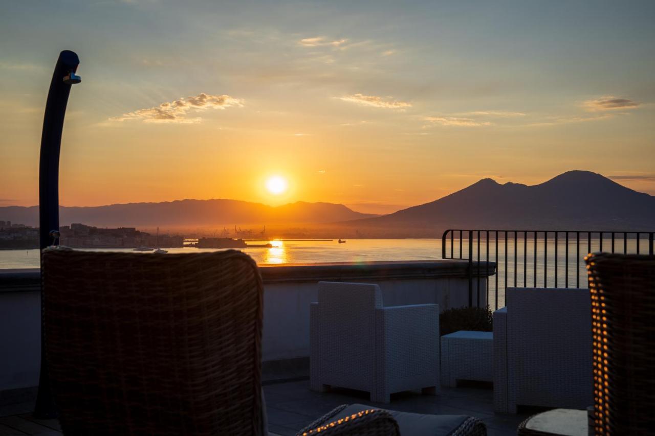 Le Stanze Di Sissi - Luxury Suites Neapol Zewnętrze zdjęcie
