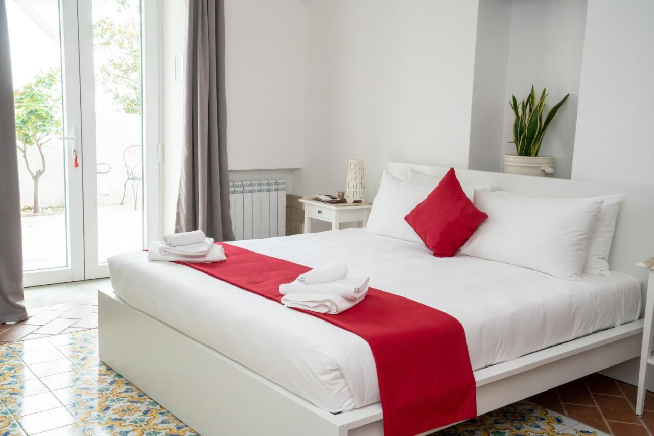 Le Stanze Di Sissi - Luxury Suites Neapol Zewnętrze zdjęcie
