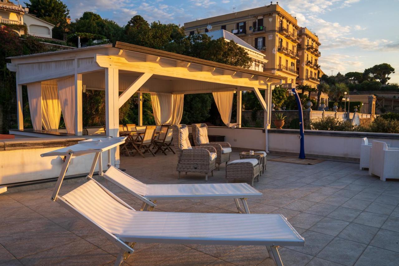 Le Stanze Di Sissi - Luxury Suites Neapol Zewnętrze zdjęcie