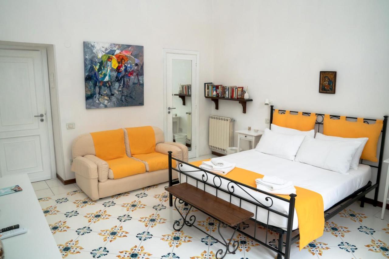 Le Stanze Di Sissi - Luxury Suites Neapol Zewnętrze zdjęcie